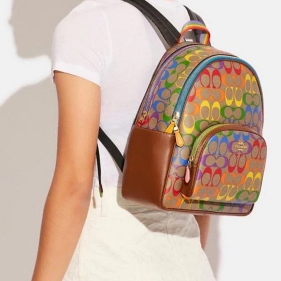 🎉 COACH Collectible BACKPACK Designer Bag NWT Limited Edition Signature Rainbow - Picture 2 of 8